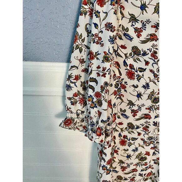 Max Studio Woman White Floral V-Neck Short Sleeve Blouse Women's Size XS - Picture 4 of 7